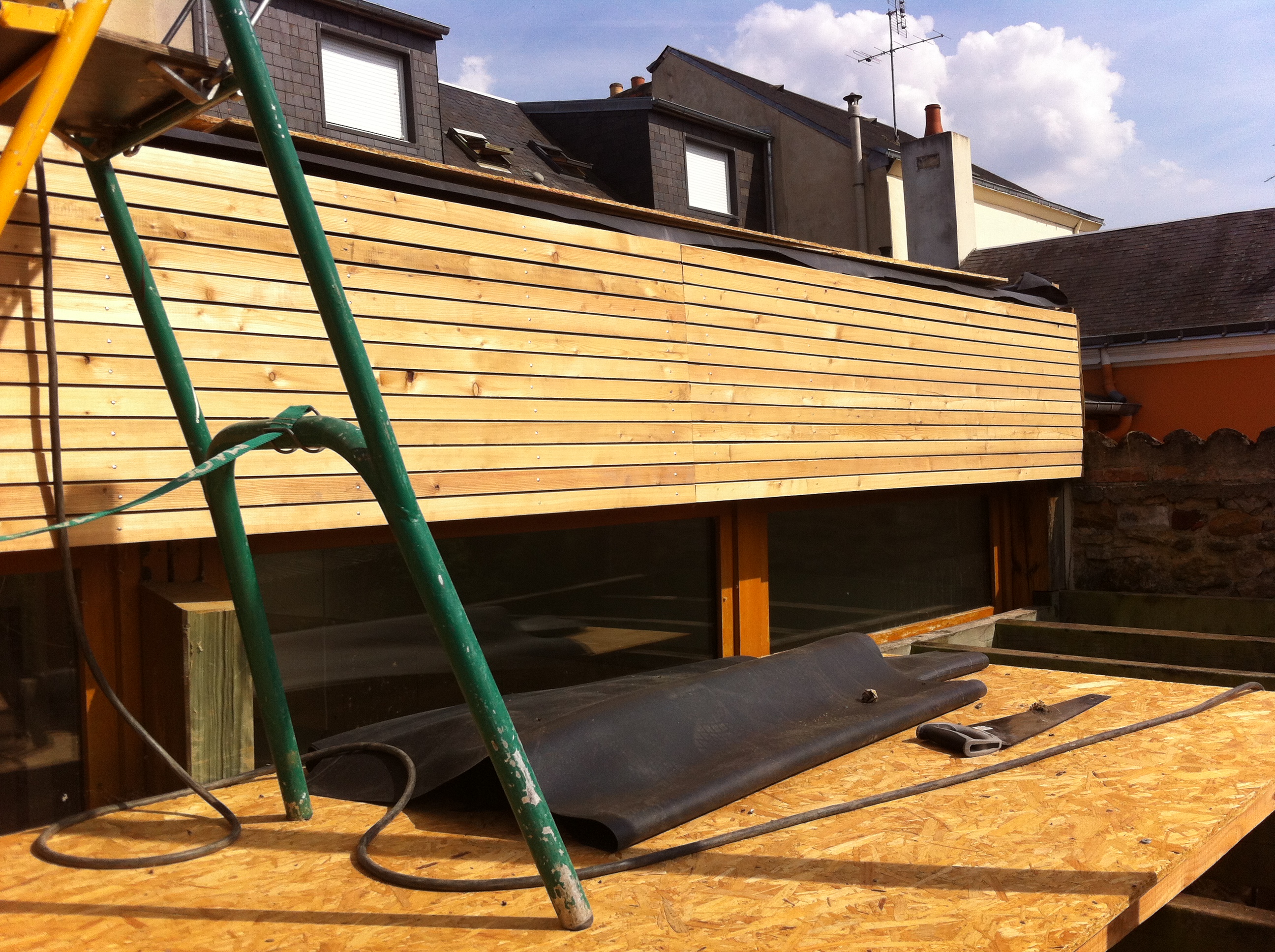 Remplacement d'une membrane EPDM en toiture terrasse